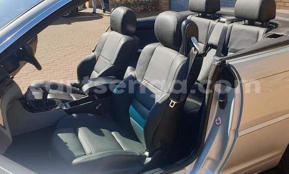 Nunua Ilio tumika BMW 3–Series Silver Gari ndani ya Manzini nchini Manzini Nunua Ilio tumika BMW 3–Series Silver Gari ndani ya Manzini nchini Manzini