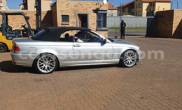 Nunua Ilio tumika BMW 3–Series Silver Gari ndani ya Manzini nchini Manzini Nunua Ilio tumika BMW 3–Series Silver Gari ndani ya Manzini nchini Manzini