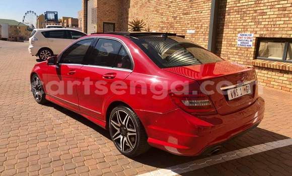 Nunua Ilio tumika Mercedes‒Benz C–Class Red Gari ndani ya Manzini nchini Manzini Nunua Ilio tumika Mercedes‒Benz C–Class Red Gari ndani ya Manzini nchini Manzini