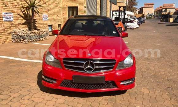 Nunua Ilio tumika Mercedes‒Benz C–Class Red Gari ndani ya Manzini nchini Manzini Nunua Ilio tumika Mercedes‒Benz C–Class Red Gari ndani ya Manzini nchini Manzini