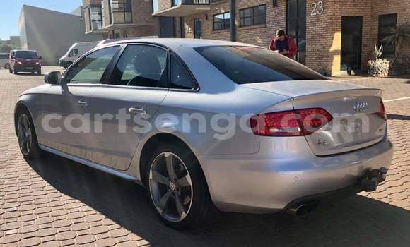 Acheter Occasion Voiture Audi A4 Gris à Nhlangano, Shiselweni District Acheter Occasion Voiture Audi A4 Gris à Nhlangano, Shiselweni District