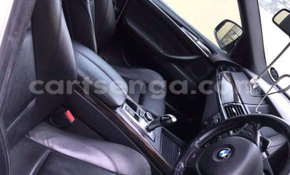 Acheter Occasion Voiture BMW X5 M Blanc à Hlatikulu, Shiselweni District Acheter Occasion Voiture BMW X5 M Blanc à Hlatikulu, Shiselweni District