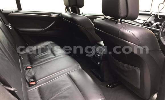 Acheter Occasion Voiture BMW X5 M Blanc à Hlatikulu, Shiselweni District Acheter Occasion Voiture BMW X5 M Blanc à Hlatikulu, Shiselweni District