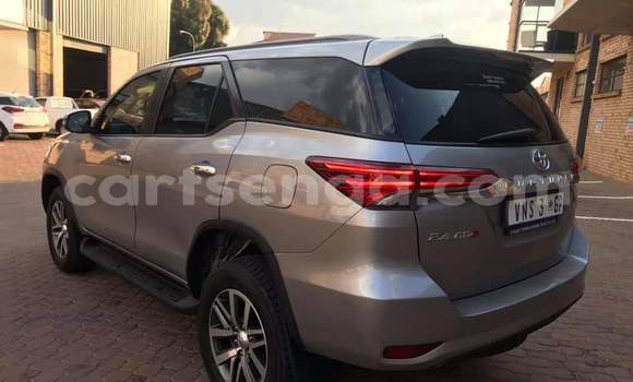 Acheter Occasion Voiture Toyota Fortuner Marron à Mbabane, Manzini Acheter Occasion Voiture Toyota Fortuner Marron à Mbabane, Manzini