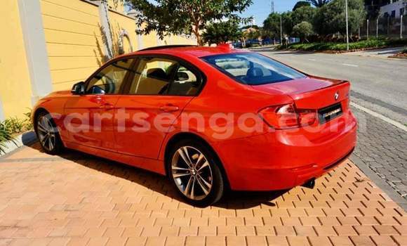 Acheter Occasion Voiture BMW 3–Series Rouge à Hlatikulu, Shiselweni District Acheter Occasion Voiture BMW 3–Series Rouge à Hlatikulu, Shiselweni District