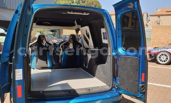 Acheter Occasion Voiture Volkswagen Caddy Bleu à Nhlangano, Shiselweni District Acheter Occasion Voiture Volkswagen Caddy Bleu à Nhlangano, Shiselweni District