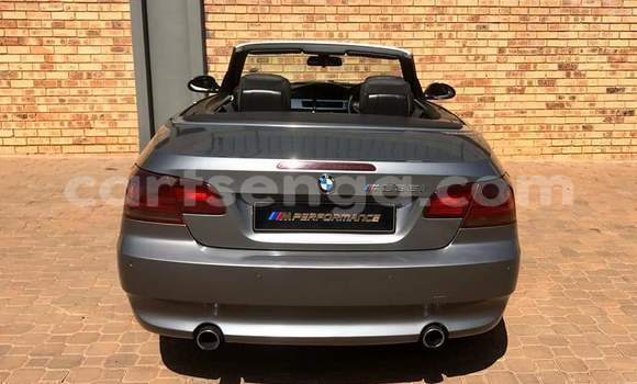 Nunua Ilio tumika BMW 3–Series Silver Gari ndani ya Mbabane nchini Manzini Nunua Ilio tumika BMW 3–Series Silver Gari ndani ya Mbabane nchini Manzini