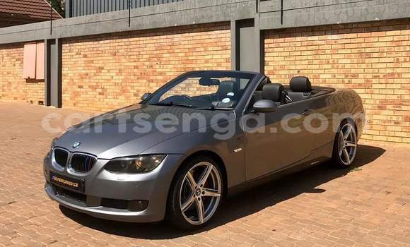 Nunua Ilio tumika BMW 3–Series Silver Gari ndani ya Mbabane nchini Manzini Nunua Ilio tumika BMW 3–Series Silver Gari ndani ya Mbabane nchini Manzini