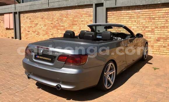 Nunua Ilio tumika BMW 3–Series Silver Gari ndani ya Mbabane nchini Manzini Nunua Ilio tumika BMW 3–Series Silver Gari ndani ya Mbabane nchini Manzini