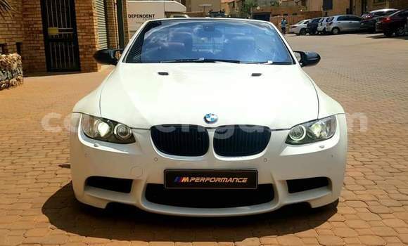 Acheter Occasion Voiture BMW M3 Blanc à Mbabane, Manzini Acheter Occasion Voiture BMW M3 Blanc à Mbabane, Manzini