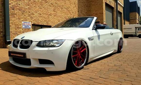 Acheter Occasion Voiture BMW M3 Blanc à Mbabane, Manzini Acheter Occasion Voiture BMW M3 Blanc à Mbabane, Manzini