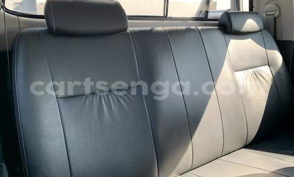 Buy Used Toyota Hilux White Car in Ezulwini in Hhohho Buy Used Toyota Hilux White Car in Ezulwini in Hhohho