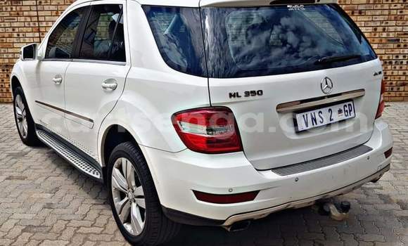 Acheter Occasion Voiture Mercedes‒Benz ML–Class Blanc à Manzini, Manzini Acheter Occasion Voiture Mercedes‒Benz ML–Class Blanc à Manzini, Manzini