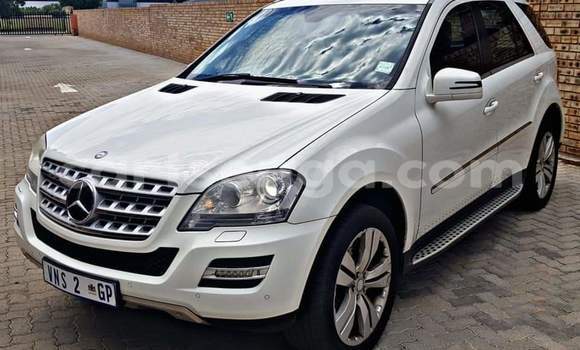 Acheter Occasion Voiture Mercedes‒Benz ML–Class Blanc à Manzini, Manzini Acheter Occasion Voiture Mercedes‒Benz ML–Class Blanc à Manzini, Manzini