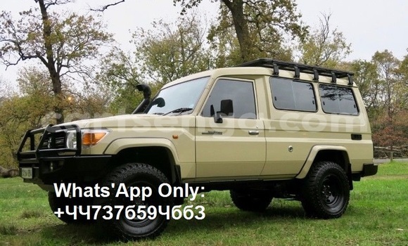 Buy Used Toyota Land Cruiser Beige Car in Mbabane in Manzini