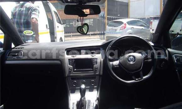 Buy Used Volkswagen Golf Blue Car in Bhunya in Manzini Buy Used Volkswagen Golf Blue Car in Bhunya in Manzini