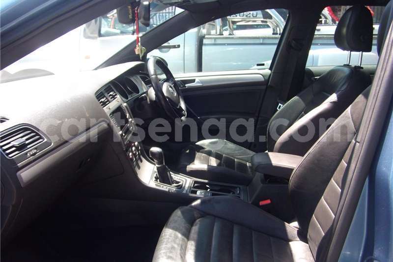 Big with watermark vw golf hatch golf vii 1 4 tsi comfortline dsg 2014 id 62094234 type main