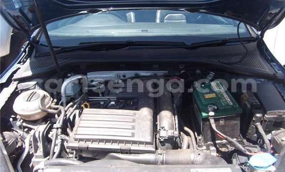 Buy Used Volkswagen Golf Blue Car in Bhunya in Manzini Buy Used Volkswagen Golf Blue Car in Bhunya in Manzini