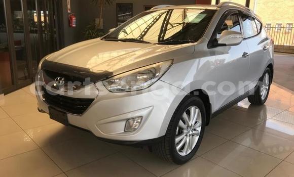 Nunua Ilio tumika Hyundai ix35 Silver Gari ndani ya Ezulwini nchini Hhohho Nunua Ilio tumika Hyundai ix35 Silver Gari ndani ya Ezulwini nchini Hhohho