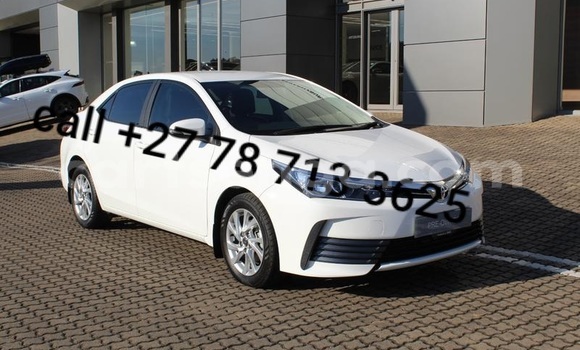 Nunua Ilio tumika Toyota Corolla White Gari ndani ya Bulembu nchini Hhohho Nunua Ilio tumika Toyota Corolla White Gari ndani ya Bulembu nchini Hhohho