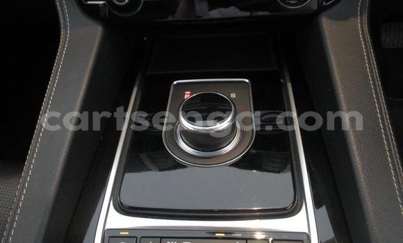 Nunua Ilio tumika Jaguar F-Pace White Gari ndani ya Mbabane nchini Manzini Nunua Ilio tumika Jaguar F-Pace White Gari ndani ya Mbabane nchini Manzini