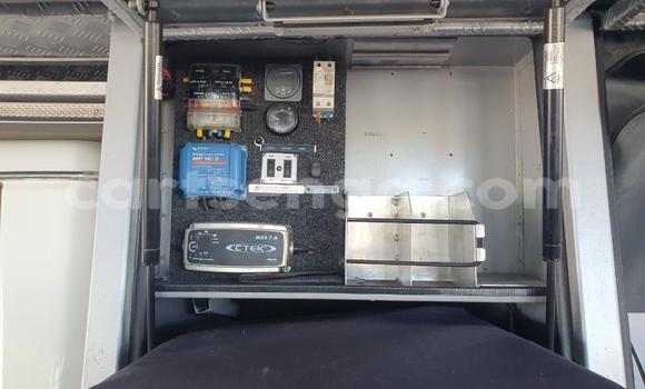 Nunua Ilio tumika Toyota Land Cruiser White Gari ndani ya Bulembu nchini Hhohho Nunua Ilio tumika Toyota Land Cruiser White Gari ndani ya Bulembu nchini Hhohho