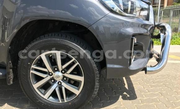 Nunua Ilio tumika Toyota Hilux Silver Gari ndani ya Bulembu nchini Hhohho Nunua Ilio tumika Toyota Hilux Silver Gari ndani ya Bulembu nchini Hhohho