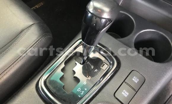 Nunua Ilio tumika Toyota Hilux Silver Gari ndani ya Bulembu nchini Hhohho Nunua Ilio tumika Toyota Hilux Silver Gari ndani ya Bulembu nchini Hhohho