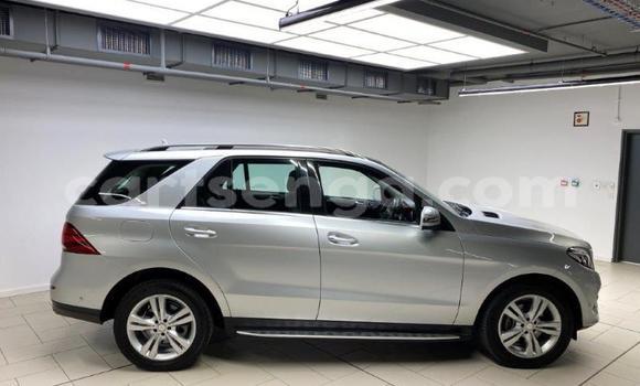 Nunua Ilio tumika Mercedes‒Benz GLE Silver Gari ndani ya Ezulwini nchini Hhohho Nunua Ilio tumika Mercedes‒Benz GLE Silver Gari ndani ya Ezulwini nchini Hhohho