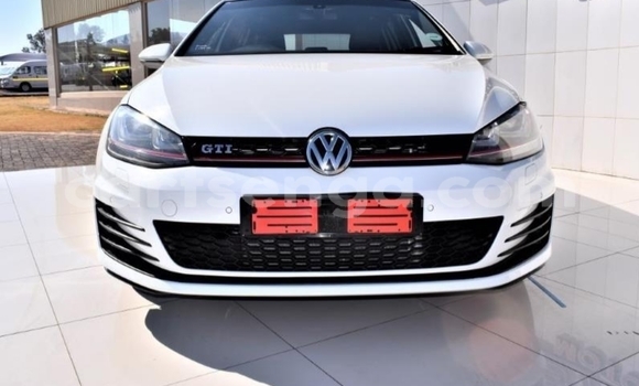 Nunua Ilio tumika Volkswagen Golf GTI White Gari ndani ya Manzini nchini Manzini Nunua Ilio tumika Volkswagen Golf GTI White Gari ndani ya Manzini nchini Manzini