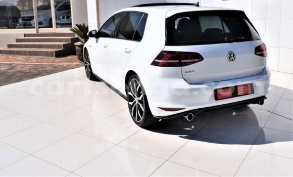 Nunua Ilio tumika Volkswagen Golf GTI White Gari ndani ya Manzini nchini Manzini Nunua Ilio tumika Volkswagen Golf GTI White Gari ndani ya Manzini nchini Manzini