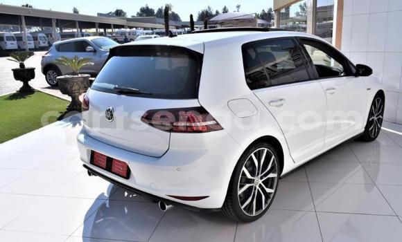Nunua Ilio tumika Volkswagen Golf GTI White Gari ndani ya Manzini nchini Manzini Nunua Ilio tumika Volkswagen Golf GTI White Gari ndani ya Manzini nchini Manzini