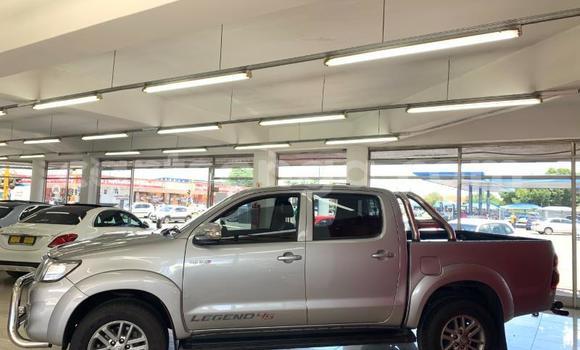 Buy Used Toyota Hilux Silver Car in Ezulwini in Hhohho Buy Used Toyota Hilux Silver Car in Ezulwini in Hhohho