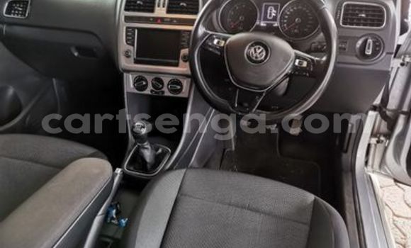 Nunua Ilio tumika Volkswagen Polo Silver Gari ndani ya Mbabane nchini Manzini Nunua Ilio tumika Volkswagen Polo Silver Gari ndani ya Mbabane nchini Manzini