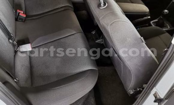 Nunua Ilio tumika Volkswagen Polo Silver Gari ndani ya Mbabane nchini Manzini Nunua Ilio tumika Volkswagen Polo Silver Gari ndani ya Mbabane nchini Manzini