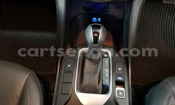 Buy Used Hyundai Santa Fe Red Car in Ezulwini in Hhohho Buy Used Hyundai Santa Fe Red Car in Ezulwini in Hhohho