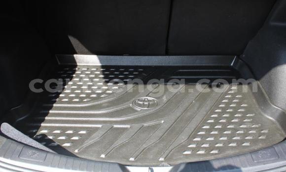 Buy Used Toyota Yaris Silver Car in Ezulwini in Hhohho Buy Used Toyota Yaris Silver Car in Ezulwini in Hhohho