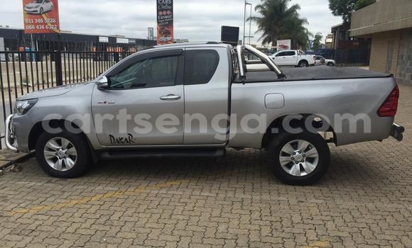 Buy Used Toyota Hilux Silver Car in Ezulwini in Hhohho Buy Used Toyota Hilux Silver Car in Ezulwini in Hhohho