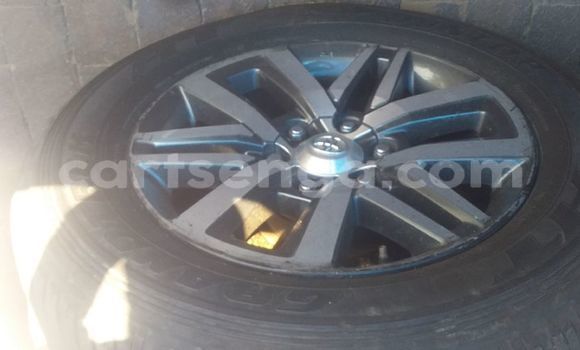 Buy Used Toyota Hilux White Car in Ezulwini in Hhohho Buy Used Toyota Hilux White Car in Ezulwini in Hhohho