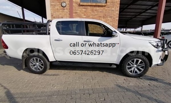 Acheter Occasion Voiture Toyota Hilux Blanc à Ezulwini, Hhohho Acheter Occasion Voiture Toyota Hilux Blanc à Ezulwini, Hhohho