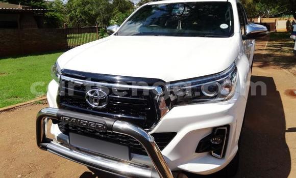 Acheter Occasion Voiture Toyota Hilux Blanc à Ezulwini, Hhohho Acheter Occasion Voiture Toyota Hilux Blanc à Ezulwini, Hhohho