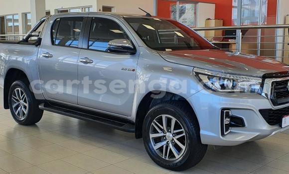 Buy Used Toyota Hilux Silver Car in Mbabane in Manzini