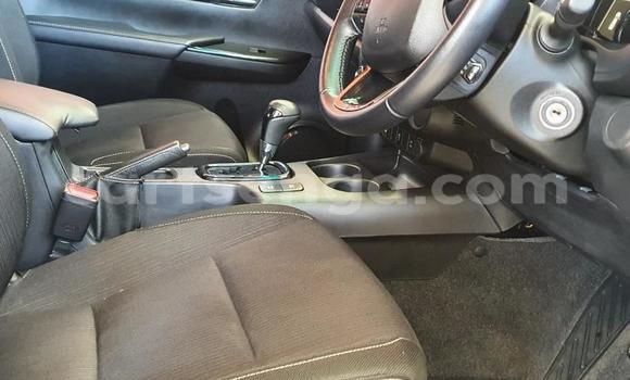 Buy Used Toyota Hilux Silver Car in Mbabane in Manzini Buy Used Toyota Hilux Silver Car in Mbabane in Manzini