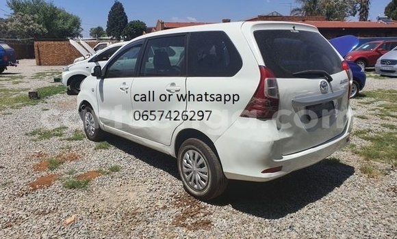 Buy Used Toyota Avanza White Car in Ezulwini in Hhohho Buy Used Toyota Avanza White Car in Ezulwini in Hhohho