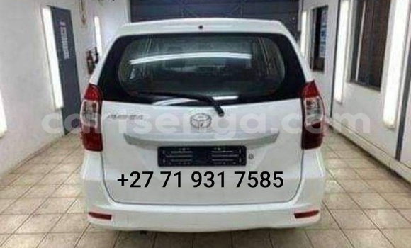 Buy Used Toyota Avanza White Car in Bulembu in Hhohho Buy Used Toyota Avanza White Car in Bulembu in Hhohho