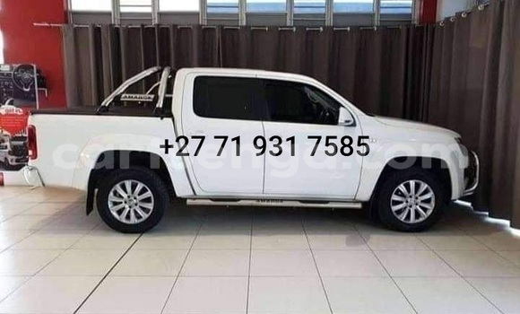 Buy Used Volkswagen Amarok White Car in Bulembu in Hhohho Buy Used Volkswagen Amarok White Car in Bulembu in Hhohho