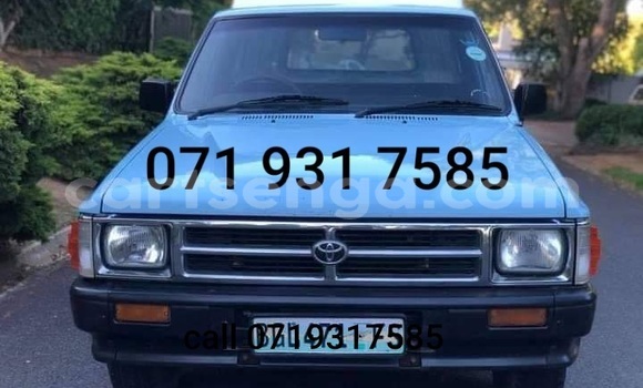 Buy Used Toyota Hilux Blue Car in Ezulwini in Hhohho Buy Used Toyota Hilux Blue Car in Ezulwini in Hhohho