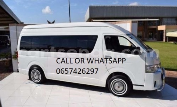Nunua Ilio tumika Toyota Hiace White Gari ndani ya Ezulwini nchini Hhohho Nunua Ilio tumika Toyota Hiace White Gari ndani ya Ezulwini nchini Hhohho