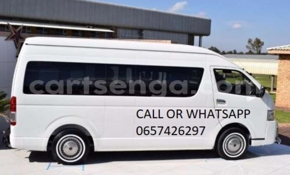 Nunua Ilio tumika Toyota Hiace White Gari ndani ya Ezulwini nchini Hhohho Nunua Ilio tumika Toyota Hiace White Gari ndani ya Ezulwini nchini Hhohho