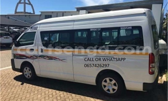Acheter Occasion Voiture Toyota Hiace Rouge à Ezulwini, Hhohho Acheter Occasion Voiture Toyota Hiace Rouge à Ezulwini, Hhohho